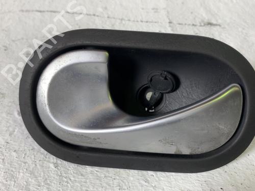 Used Front left interior door handle Front left interior door handle RENAULT SCÉNIC II (JM0/1_) 1.9 dCi (JM0G, JM12, JM1G, JM2C) (120 hp) 40119355 40119355