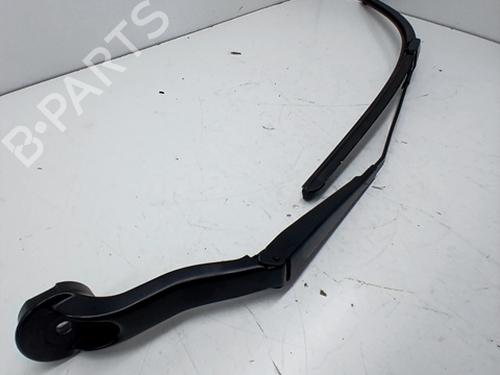 Used Front windshield wiper arm RENAULT SCÉNIC IV (J9_) 1.7 Blue dCi 120 (J9A7, J9A8) (120 hp) 29302391