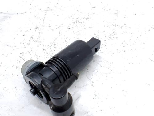 Washer pump VOLVO XC40 (536) B3 Mild-Hybrid | BP38418742E24 - Image 2