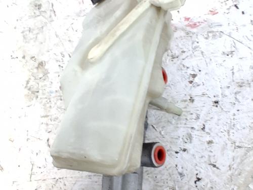 Used Brake master cylinder Brake master cylinder VOLVO V40 Cross Country (526) D2 (114 hp) 36317684 36317684