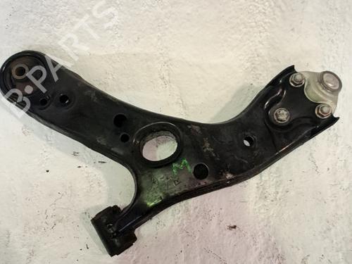 Used Right front suspension arm TOYOTA AURIS Estate (_E18_) 1.8 Hybrid (ZWE186_, ZWE186R, ZWE186H) (136 hp) 31701659