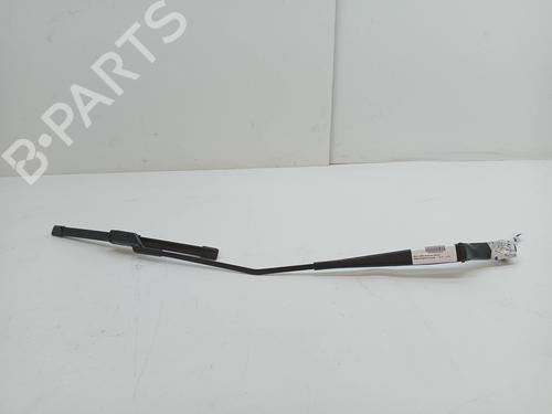 Used Front windshield wiper arm NISSAN PULSAR Hatchback (C13) 1.5 dCi (110 hp) 23340269