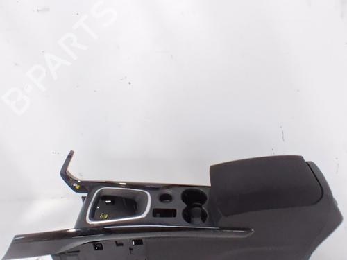 Used Middle console Middle console RENAULT KADJAR (HA_, HL_) 1.3 TCe 140 (HLNB, HLN1) (140 hp) 39740305 39740305