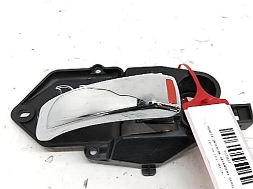 Used Front right interior door handle FIAT 500 (312_) 1.0 Mild Hybrid (312AYD1B) (71 hp) 30898243