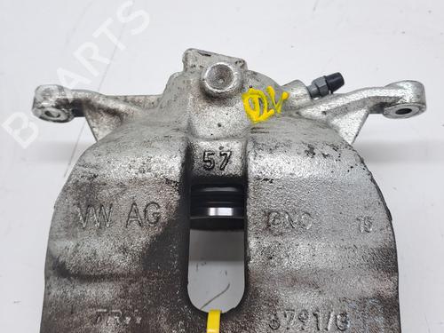 Used Right front brake caliper SKODA OCTAVIA III (5E3, NL3, NR3) 1.4 TSI (150 hp) 23362249