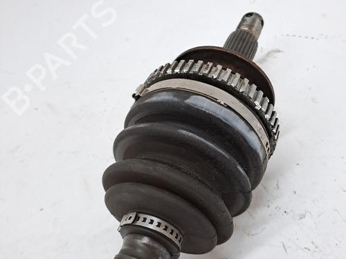Right front driveshaft HYUNDAI SANTA FÉ I (SM) 2.4 16V 4x4 | BP25737483M39 