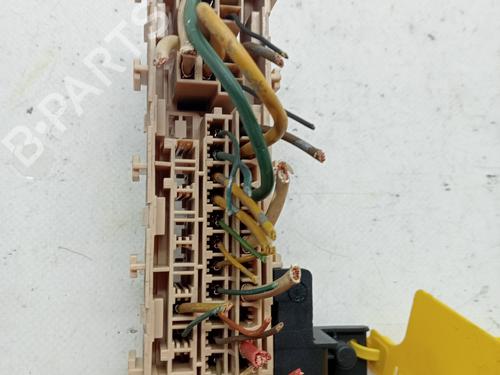 Used Fuse box NISSAN MICRA III (K12) 1.2 16V (80 hp) 23349052