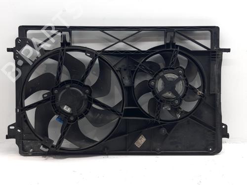 Used Radiator fan Radiator fan RENAULT TRAFIC III Van (FG_) 1.6 dCi 125 (FGMH) (125 hp) 33771533 33771533