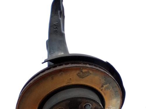Mozzo anteriore sinistro Mozzo anteriore sinistro LAND ROVER RANGE ROVER SPORT I (L320) 2.7 D 4x4 (190 hp) 35977154 35977154