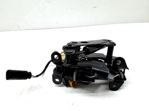 Used Hood lock BMW 5 (F10) 520 d (184 hp) 30622687