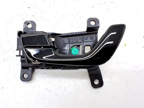 Puxador interior trás esquerdo Puxador interior trás esquerdo HYUNDAI KONA (OS, OSE, OSI) 1.6 GDi Hybrid (141 hp) 34119579 34119579