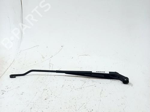 Used Front windshield wiper arm SUZUKI IGNIS II (MH) 1.5 (RM415) (99 hp) 29557019