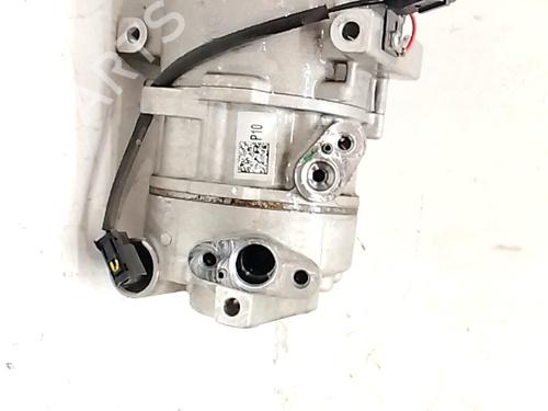 Used AC compressor AC compressor KIA STONIC (YB) 1.2 CVVT (84 hp) 34392645 34392645