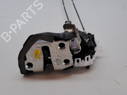 Used Rear right lock TOYOTA YARIS (_P13_) 1.5 Hybrid (NHP130_, NHP130) (101 hp) 23366690