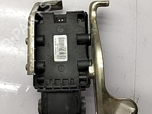 Modulo elettronico TOYOTA YARIS (_P13_) 1.5 (NSP131_) (112 hp) 30772317