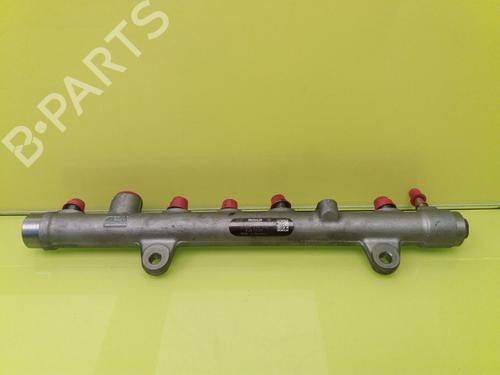 Used Injection rail SUZUKI GRAND VITARA II (JT, TE, TD) 1.9 DDiS All-wheel Drive (JT419, TD44, JB419WD, JB419XD,... (129 hp) 23935388