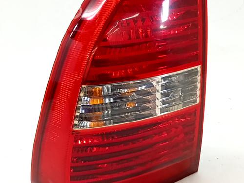 Venstre Baklys KIA SPORTAGE II (JE_, KM_) 2.0 CRDi (140 hp) 31700741