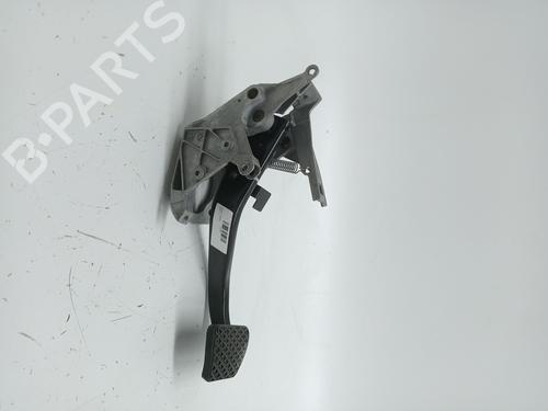 Used Break pedal BMW 1 (E87) 118 i (129 hp) 23385682