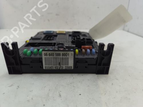Fuse box PEUGEOT 407 (6D_) 2.2 HDi 170 (6D4HTH) | BP28156687E1 