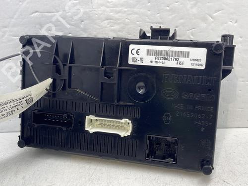Used Fuse box RENAULT CLIO II (BB_, CB_) 1.2 (BB0A, BB0F, BB10, BB1K, BB28, BB2D, BB2H, CB0A,... (58 hp) 31084308