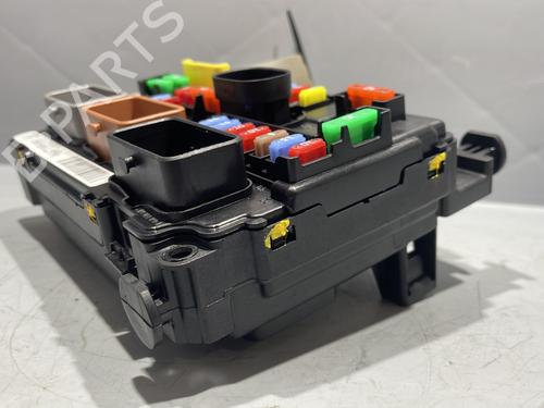 Used Fuse box Fuse box CITROËN C3 I (FC_, FN_) [2002-2013] 28328259 28328259