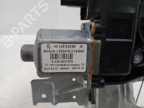 Vindusheismekanisme høyre bak Vindusheismekanisme høyre bak PEUGEOT 208 I (CA_, CC_) 1.2 THP 110 (110 hp) 35886674 35886674