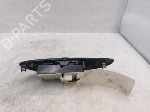 Used Left front window switch Left front window switch TOYOTA YARIS (_P1_) 1.0 (SCP10_, SCP10R) (68 hp) 29639857 29639857