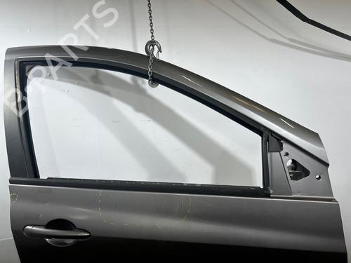 Porta frente direita Porta frente direita RENAULT CLIO III (BR0/1, CR0/1) 1.2 16V (103 hp) 39727378 39727378