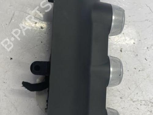 Used Climate control AUDI A1 Sportback (8XA, 8XF) 1.6 TDI (115 hp) 22839656