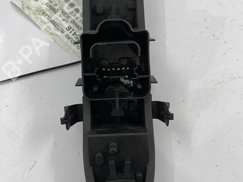 Used Lamp holder Lamp holder RENAULT GRAND SCÉNIC II (JM0/1_) 1.9 dCi (JM0G, JM12, JM1G, JM2C) (120 hp) 22821225 22821225