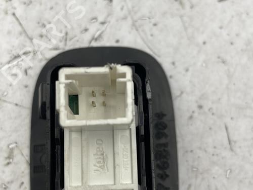 Used Right rear window switch Right rear window switch PEUGEOT 2008 I (CU_) 1.6 HDi (114 hp) 22828271 22828271