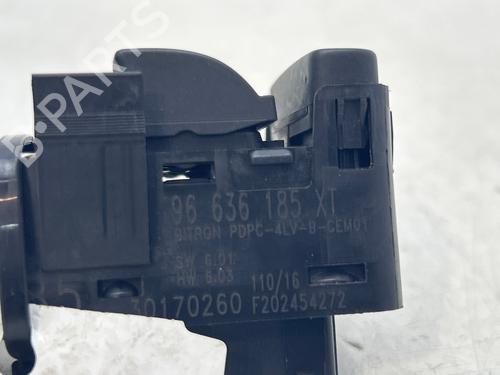 Used Left front window switch Left front window switch CITROËN C3 Picasso (SH_) [2008-2026] 36148215 36148215