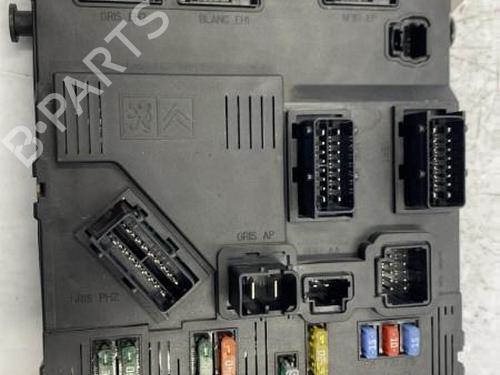 Used Fuse box Fuse box PEUGEOT 206 Hatchback (2A/C) 1.4 HDi eco 70 (68 hp) 22831865 22831865