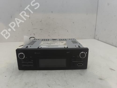 Radio RENAULT TWINGO II (CN0_) 1.2 16V (CN04, CN0B) (75 hp) 27982718