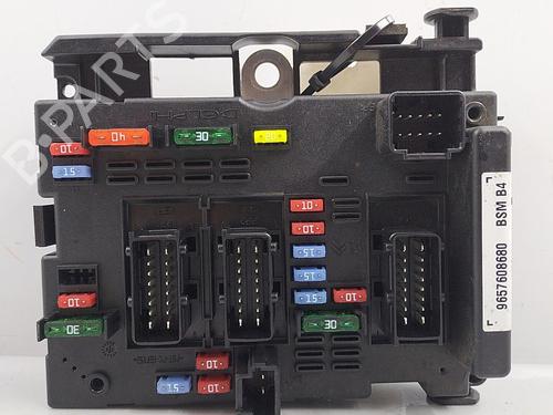 Used Fuse box Fuse box CITROËN C8 (EA_, EB_) 2.0 (136 hp) 22826535 22826535