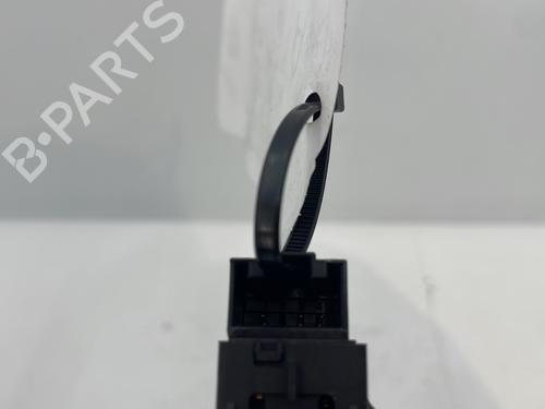Used Right rear window switch Right rear window switch VW GOLF VII (5G1, BQ1, BE1, BE2) [2012-2021] 32987119 32987119