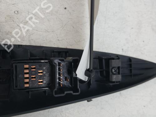 Used Right rear window switch Right rear window switch NISSAN NOTE (E11, NE11) [2005-2013] 32856405 32856405