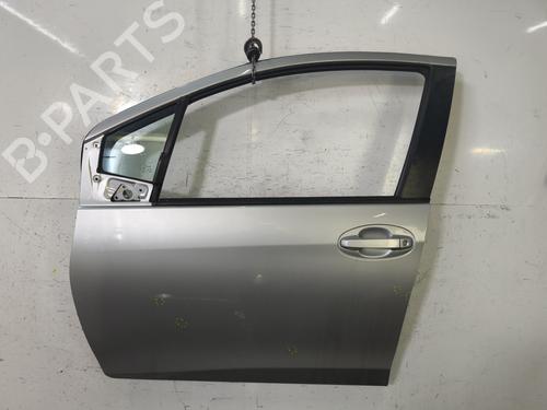 Used Left front door TOYOTA YARIS (_P13_) 1.3 (NSP130_, NSP130) (99 hp) 32436076