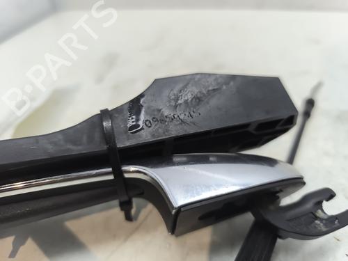 front-left-exterior-door-handle-fiat-500l-351_-352_-2012-27670683 main image