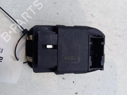 Used Left front window switch Left front window switch PEUGEOT 206 Hatchback (2A/C) [1998-2012] 29339054 29339054