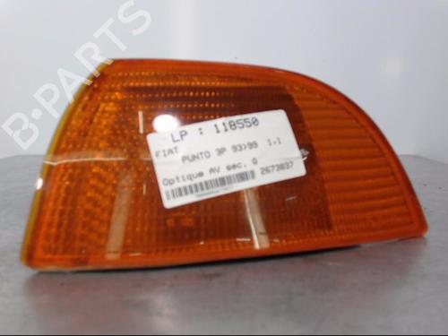 Used Left front indicator FIAT PUNTO (176_) 55 1.1 (54 hp) 22813458