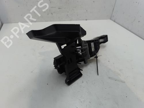 Rear left exterior door handle FORD KUGA I 2.0 TDCi | BP28181117C130