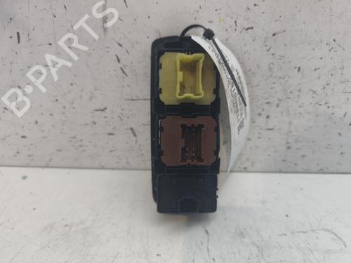 switch-dacia-lodgy-js_-2012-27861461 main image