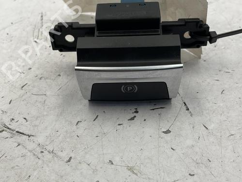Used Electric handbrake Electric handbrake PEUGEOT 308 SW II (LC_, LJ_, LR_, LX_, L4_) 1.6 BlueHDi 120 (120 hp) 22830414 22830414