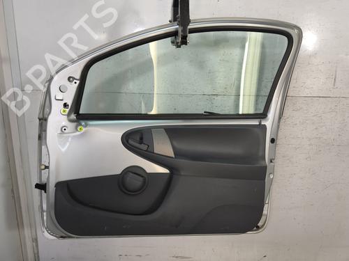 Right front door PEUGEOT 107 (PM_, PN_) 1.4 HDi | BP28610352C3
