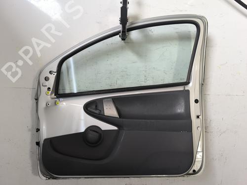 Right front door PEUGEOT 107 (PM_, PN_) 1.4 HDi | BP26957534C3