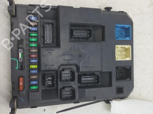 Used Fuse box Fuse box PEUGEOT 207 (WA_, WC_) 1.6 HDi (90 hp) 31084317 31084317
