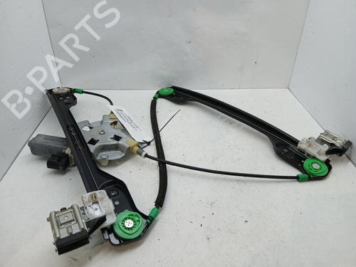 Alzacristallo anteriore destro Alzacristallo anteriore destro CHRYSLER 300C Touring (LX, LE) 3.0 CRD (218 hp) 34412577 34412577