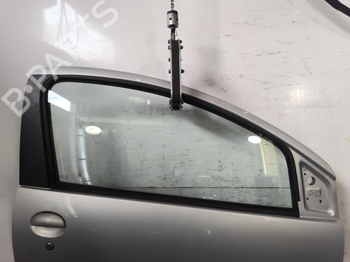 Right front door PEUGEOT 107 (PM_, PN_) 1.4 HDi | BP26957534C3