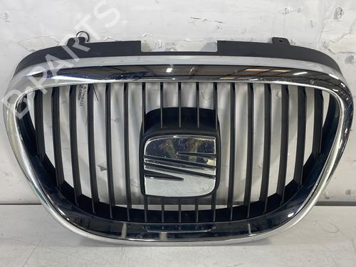 Used Grille SEAT ALTEA (5P1) 1.9 TDI (105 hp) 29540875